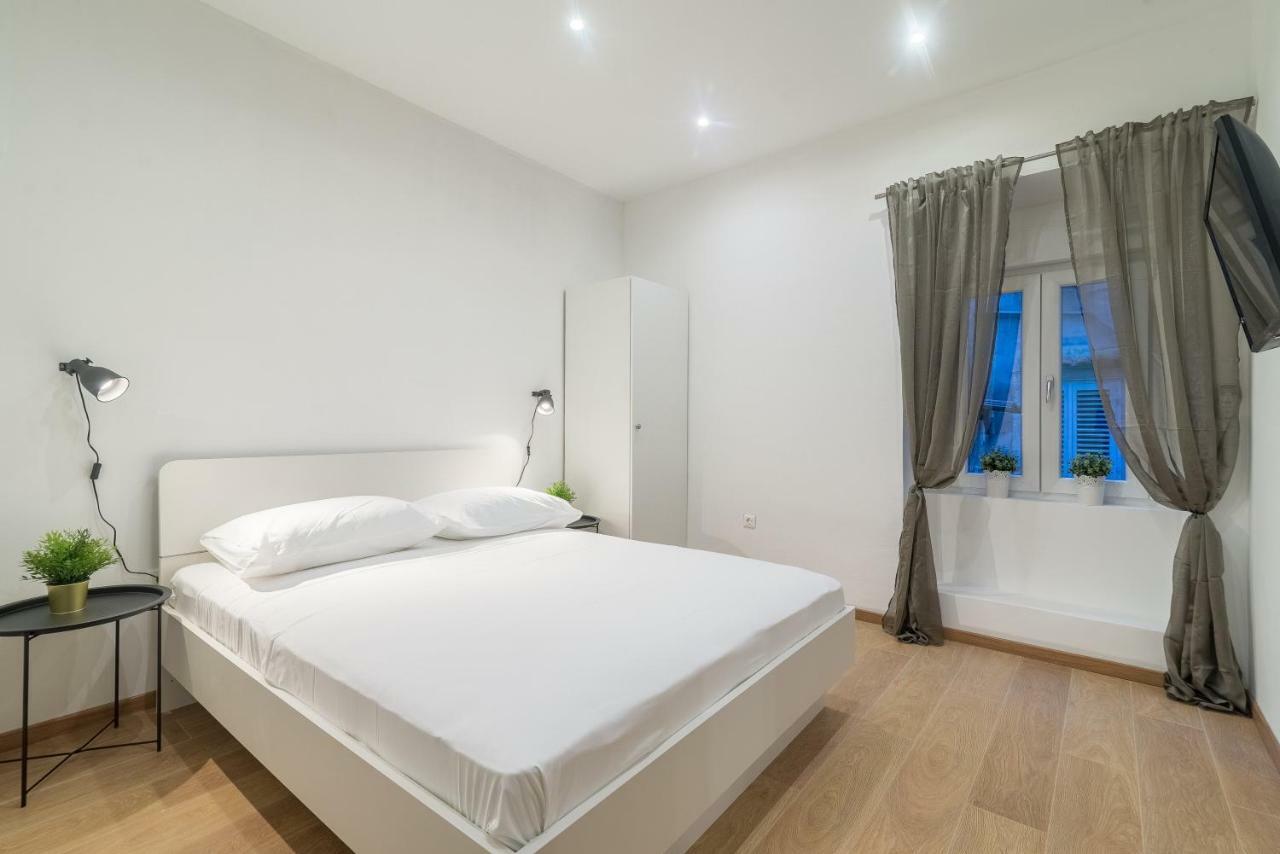 Studios & Apartments Porto Задар Екстер'єр фото