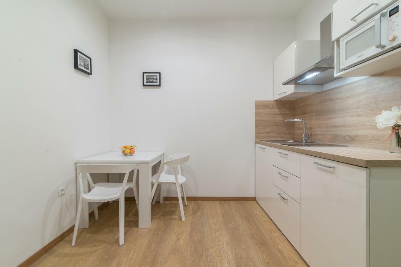 Studios & Apartments Porto Задар Екстер'єр фото